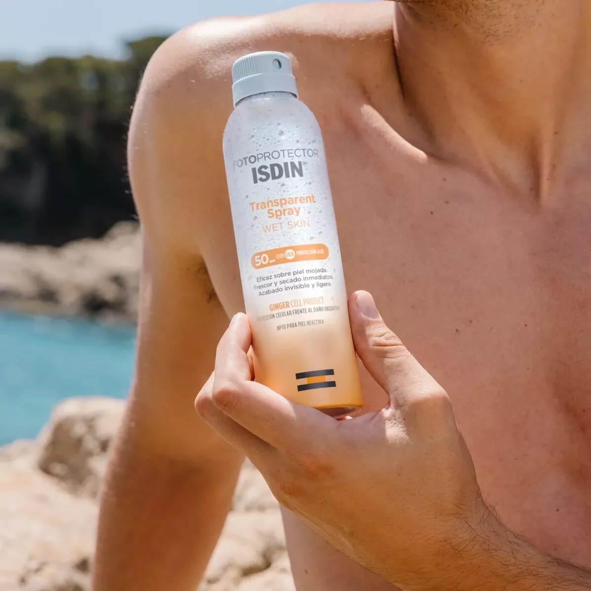 MX_0169_TH_FPTRANSPARENTSPRAYWSSPF50250ML_HOVER_1 MX 0169 TH FPTRANSPARENTSPRAYWSSPF50250ML HOVER 1